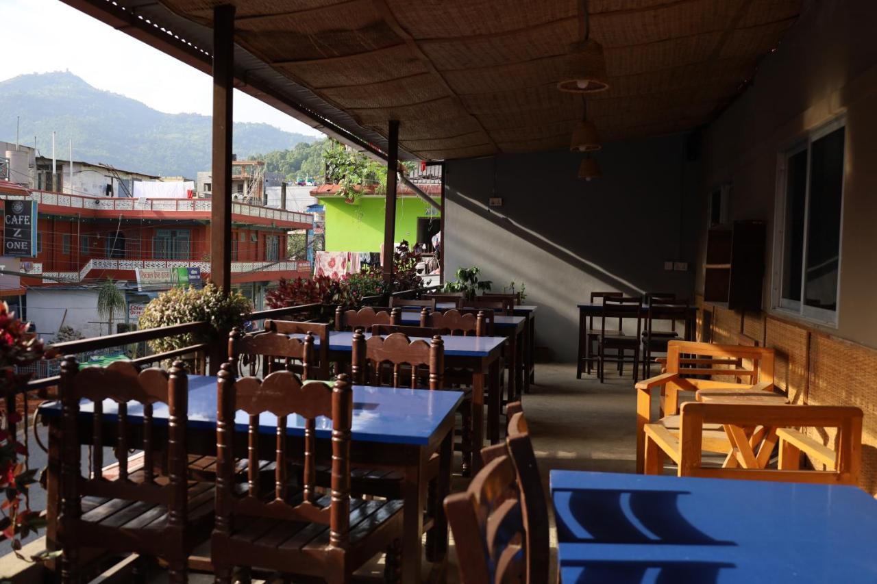 Margik Backpackers Hostel Pokhara Buitenkant foto
